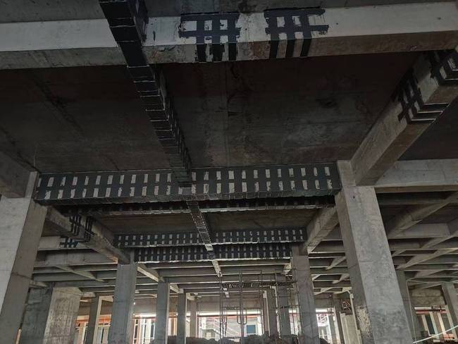 碳纖維加固施工與房屋傾斜糾偏施工的不同